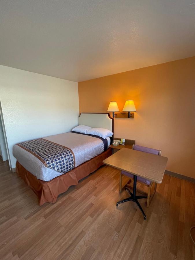 Econo Lodge Yakima Luaran gambar