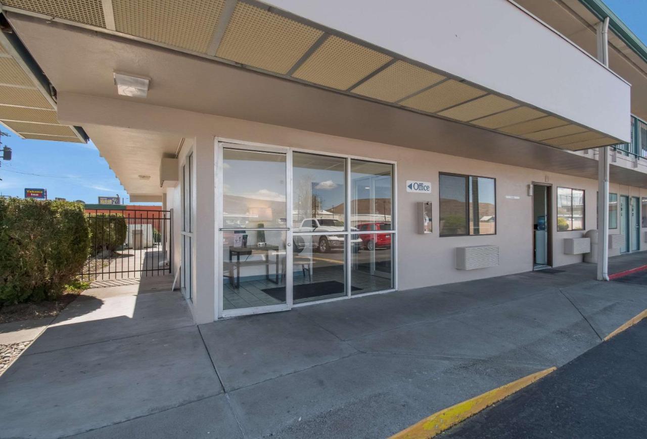 Econo Lodge Yakima Luaran gambar