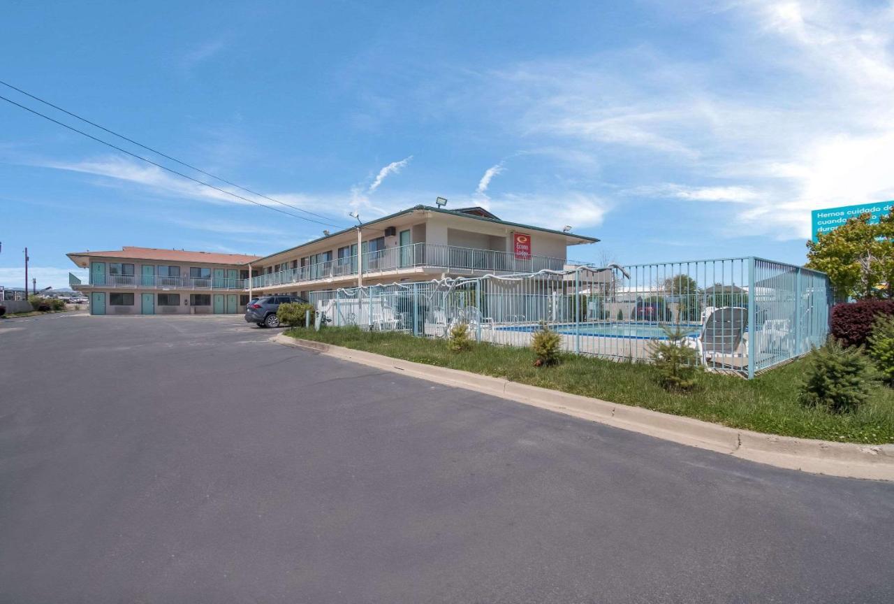 Econo Lodge Yakima Luaran gambar