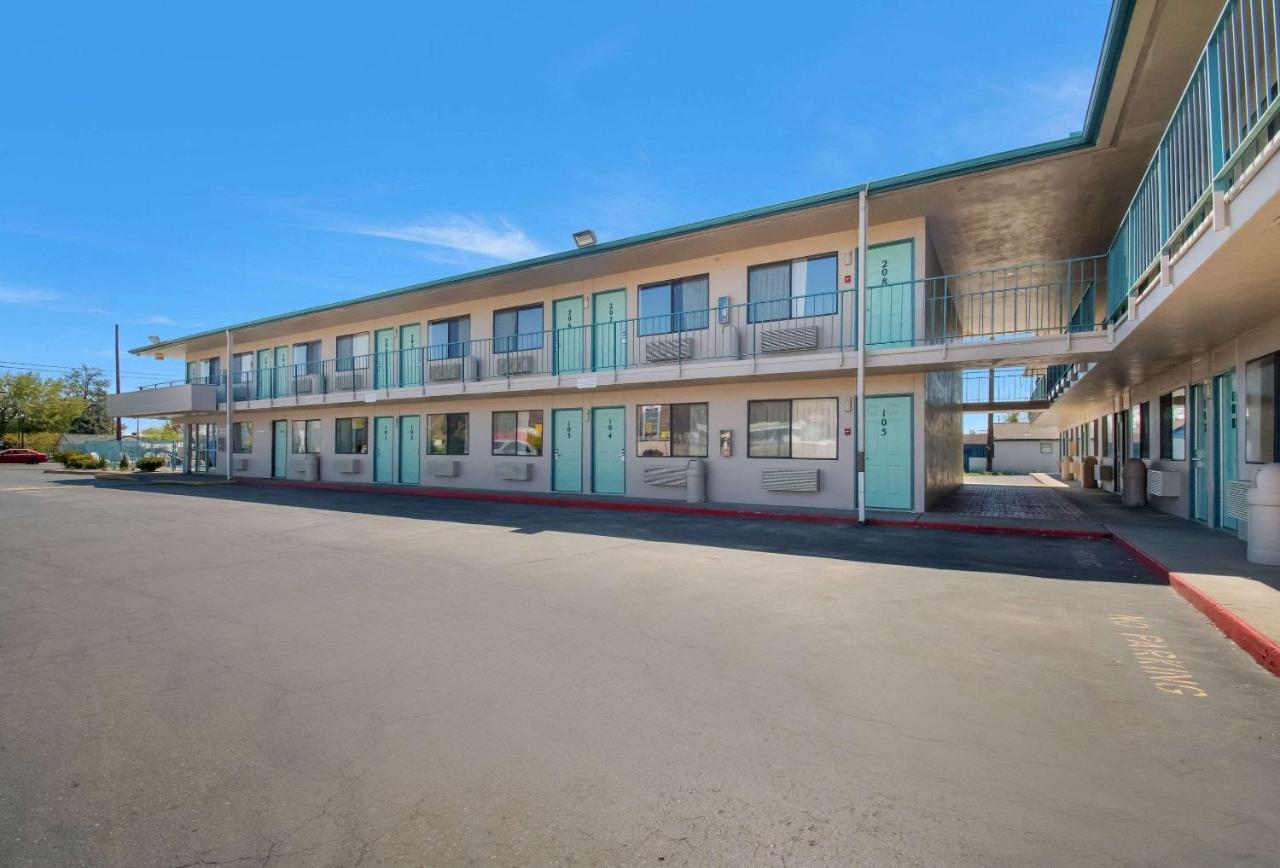 Econo Lodge Yakima Luaran gambar