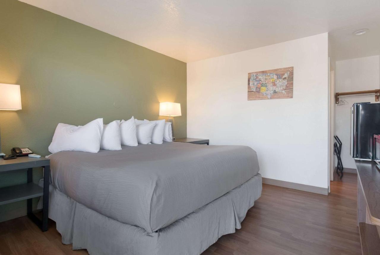 Econo Lodge Yakima Luaran gambar