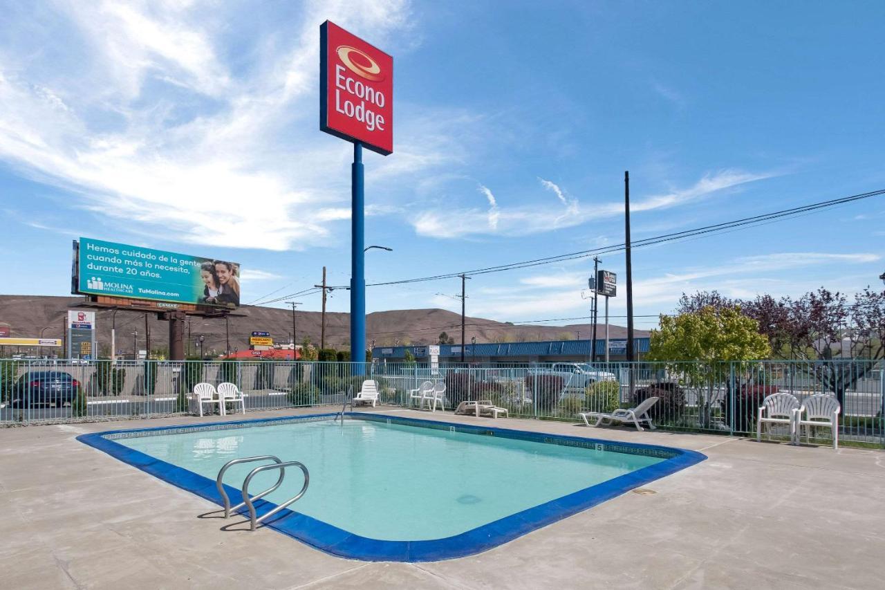 Econo Lodge Yakima Luaran gambar